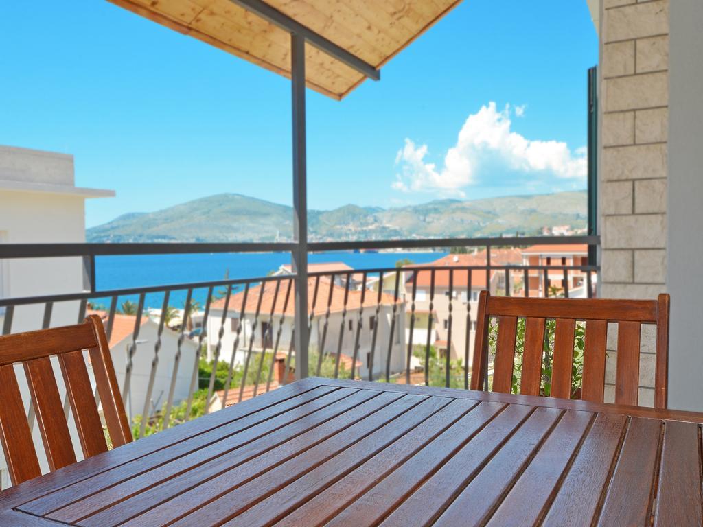 Apartment Vukadin Trogir Kültér fotó