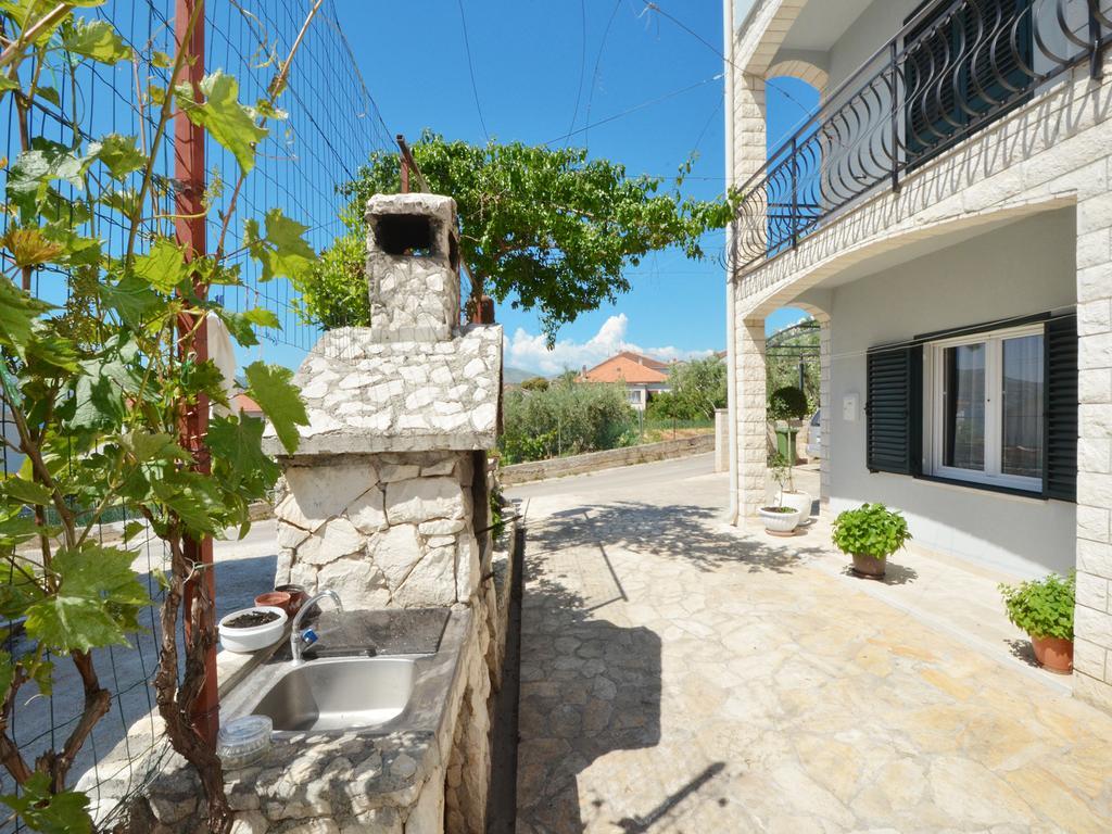 Apartment Vukadin Trogir Kültér fotó