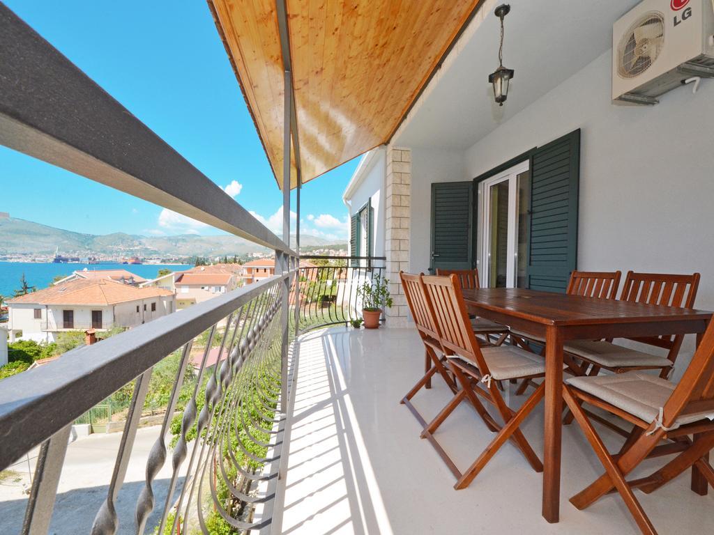 Apartment Vukadin Trogir Kültér fotó